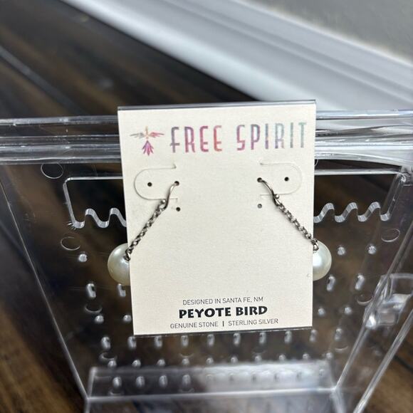 NWT Free Spirit Peyote Bird Pearl Drop Earrings Dangly - Picture 2 of 4